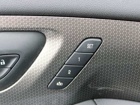Used 2023 Chevrolet Traverse Premier AWD/4WD image 45