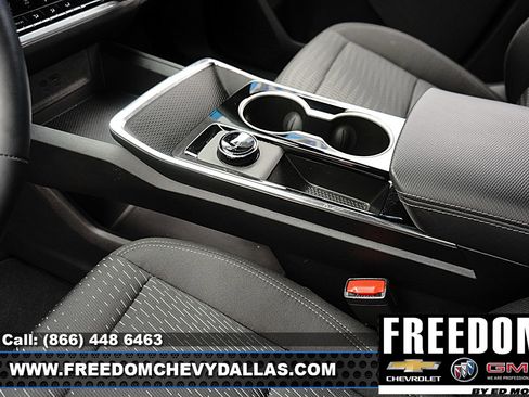 Used 2026 Chevrolet Equinox LT FWD image 29