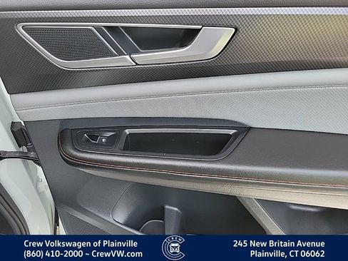 Certified 2024 Volkswagen Atlas Peak Edition SEL AWD/4WD image 46