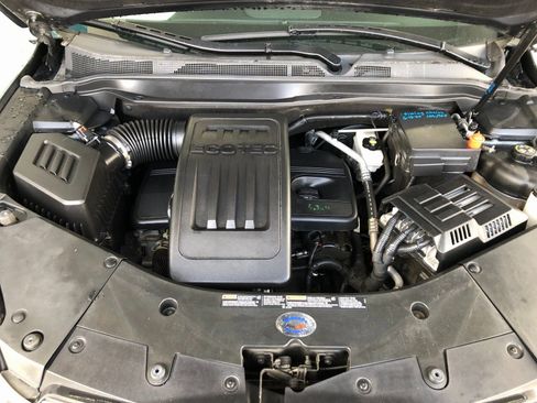 Used 2017 Chevrolet Equinox LT w/ Convenience Package image 3