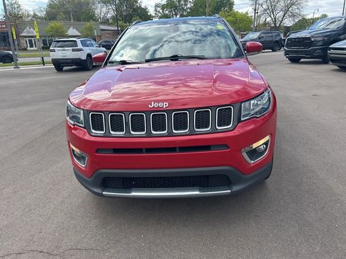 Used 2020 Jeep Compass Limited AWD/4WD image 2