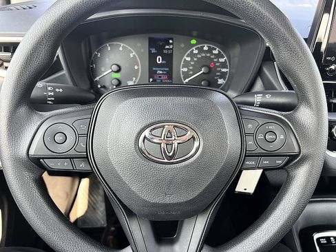 Used 2024 Toyota Corolla LE FWD image 21