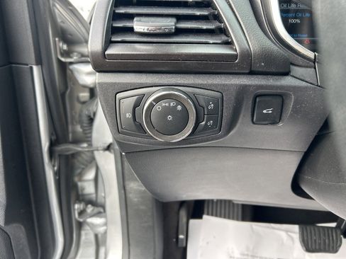 Used 2020 Ford Fusion Titanium image 7