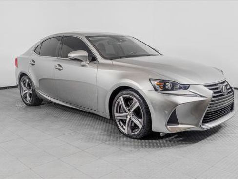 Used 2019 Lexus IS 300 w/ Premium Package image 11