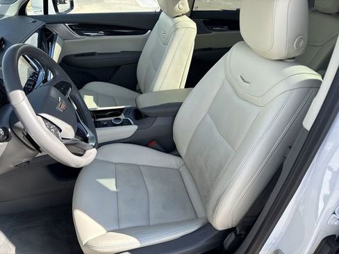 Certified 2024 Cadillac XT6 Premium Luxury AWD/4WD image 13