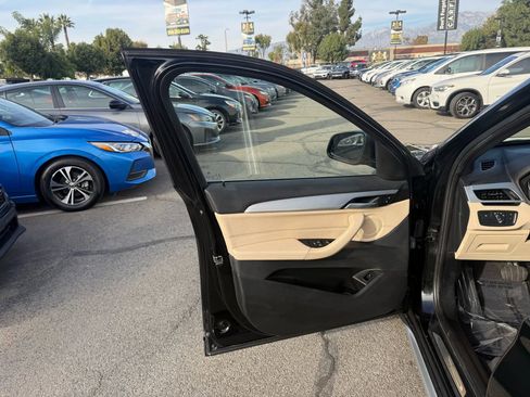 Used 2018 BMW X1 sDrive28i image 9