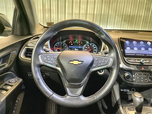 Used 2020 Chevrolet Equinox Premier image 11