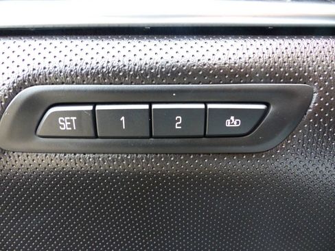 Used 2017 Cadillac XTS Luxury FWD image 21