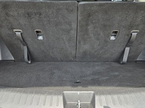 Used 2024 Hyundai Santa Fe Limited image 31