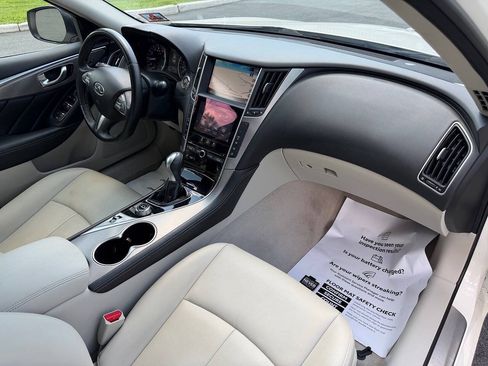 Used 2016 INFINITI Q50 Premium w/ 2.0T Premium Plus Package AWD/4WD image 20