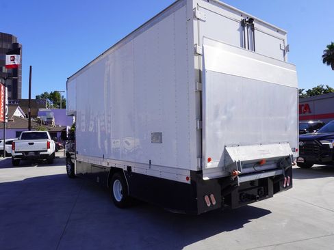 Used 2024 Ford E-450 and Econoline 450 Super Duty w/ Power Windows & Locks Group RWD image 8