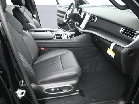 New 2026 Jeep Grand Wagoneer Limited AWD/4WD image 19
