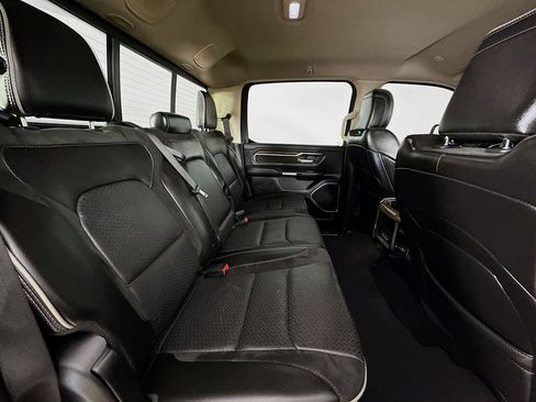 Used 2019 RAM 1500 Laramie AWD/4WD image 28