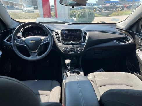 Used 2024 Chevrolet Malibu LT FWD image 24