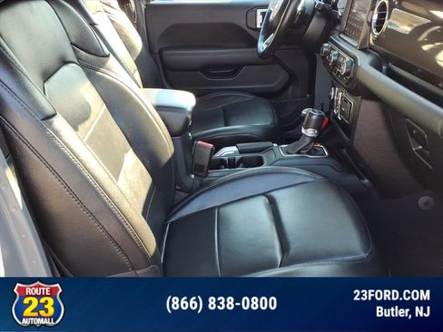 Used 2021 Jeep Wrangler Unlimited Sahara image 22