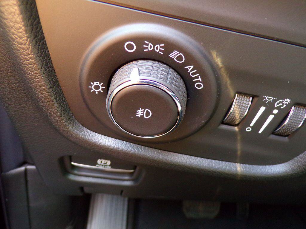 New 2026 Jeep Grand Cherokee Limited AWD/4WD image 15