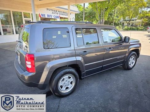 Used 2014 Jeep Patriot Sport image 4