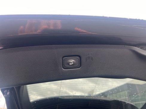 Used 2023 Ford Edge SEL w/ Sport Appearance Package image 17