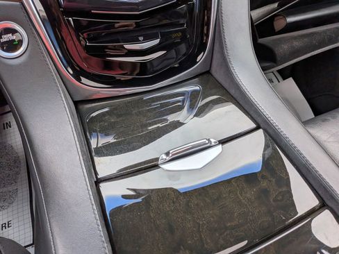 Used 2017 Cadillac Escalade Platinum AWD/4WD image 87