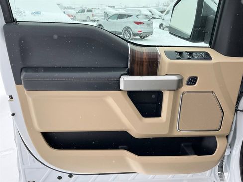 Used 2017 Ford F150 Lariat w/ Equipment Group 502A Luxury image 19