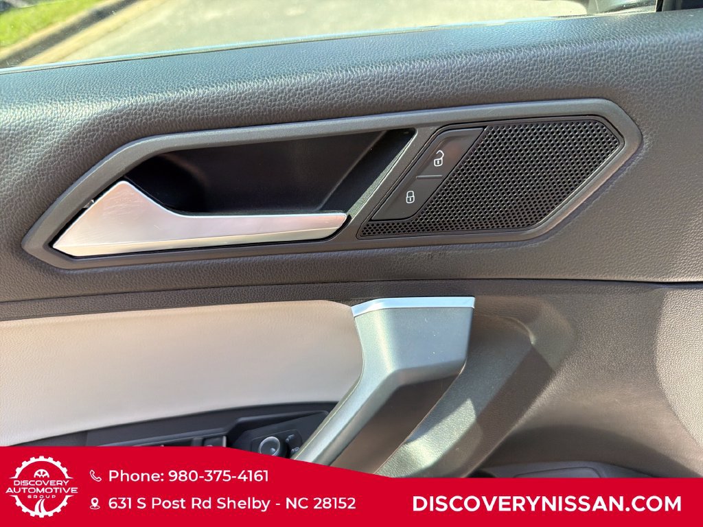 Used 2021 Volkswagen Tiguan SEL FWD image 11