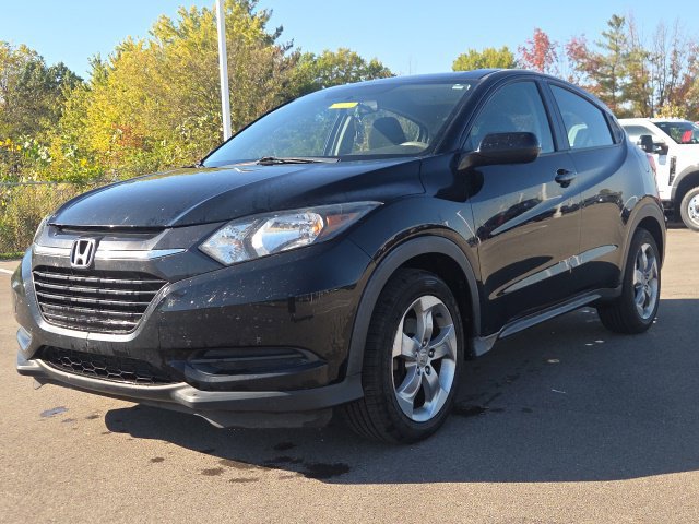 Used 2018 Honda HR-V LX image 2