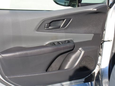 Used 2023 Toyota Prius LE image 10