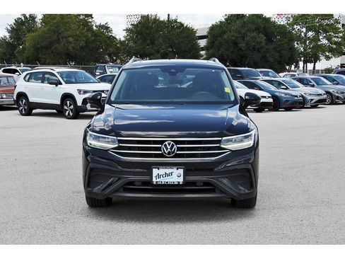 Used 2022 Volkswagen Tiguan SE AWD/4WD image 8
