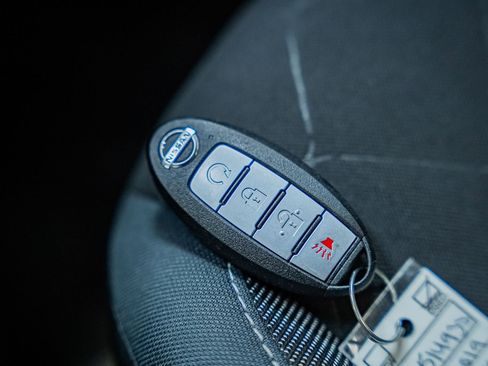 Used 2019 Nissan Kicks SV FWD image 42