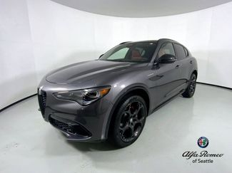 New 2025 Alfa Romeo Stelvio Sprint image 1