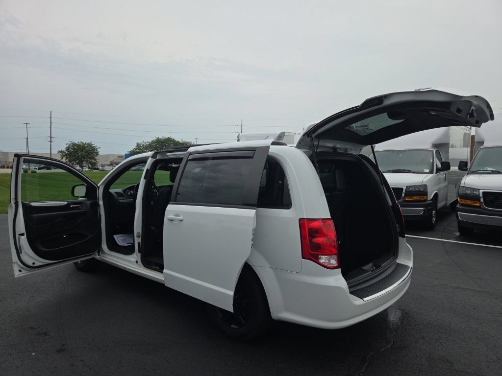 Used 2020 Dodge Grand Caravan GT FWD image 9
