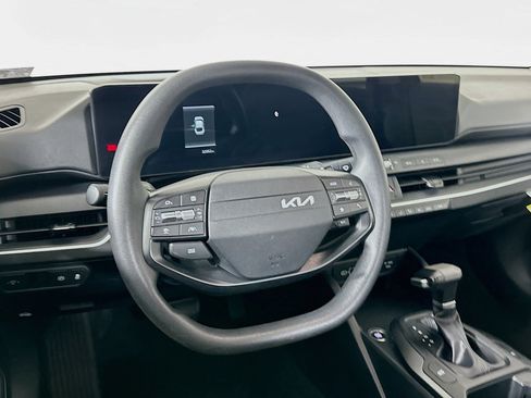 Used 2025 Kia K4 FWD image 18