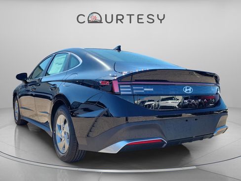 New 2026 Hyundai Sonata SE image 3