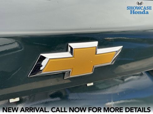 Used 2025 Chevrolet Trax LT w/ LT Convenience Package image 9