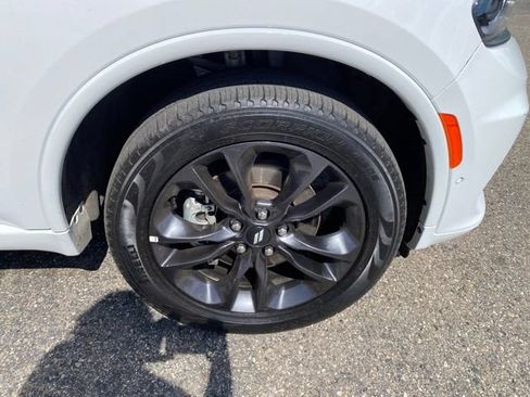 Used 2025 Dodge Durango R/T w/ Blacktop Package AWD/4WD image 17