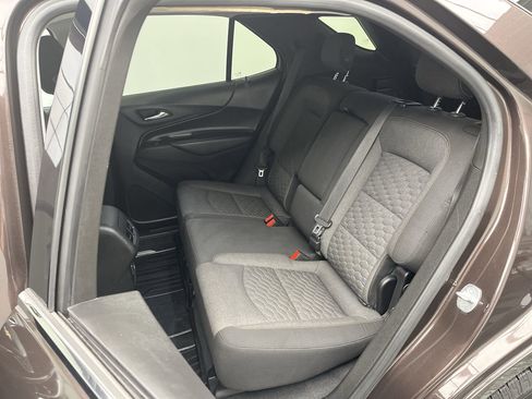 Used 2020 Chevrolet Equinox LT image 10