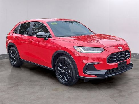 Certified 2025 Honda HR-V Sport image 18