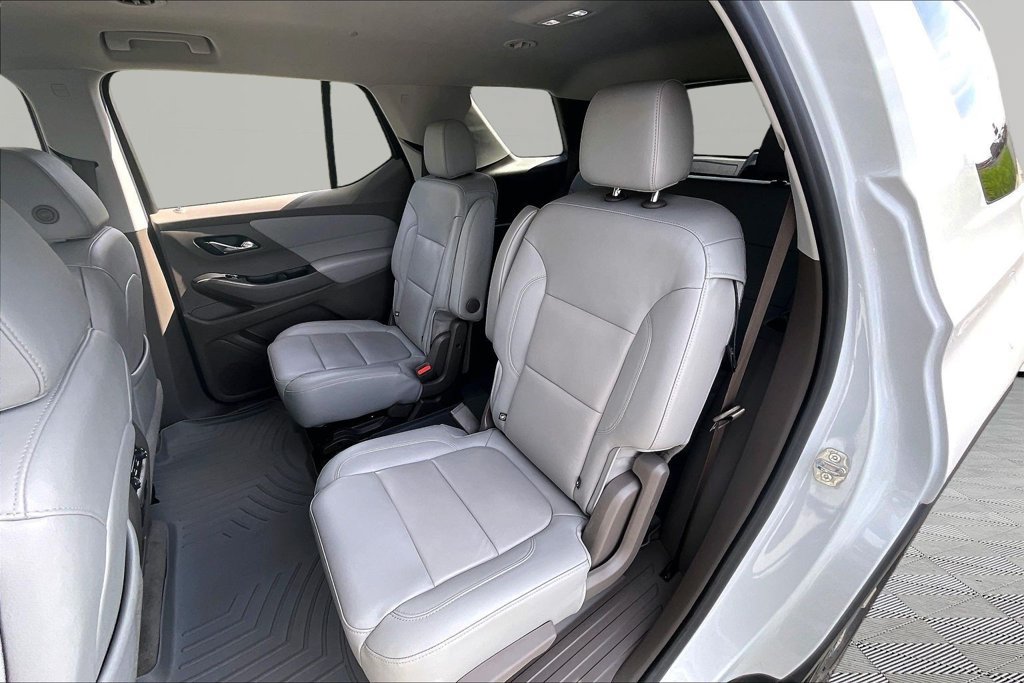 Used 2021 Chevrolet Traverse LT w/ LT Premium Package AWD/4WD image 25
