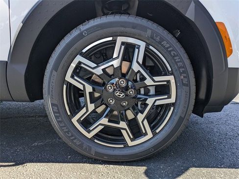 New 2025 Hyundai Santa Cruz Limited image 11