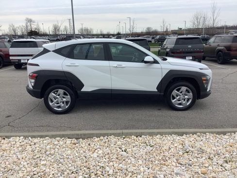 Certified 2026 Hyundai Kona SE AWD/4WD image 37