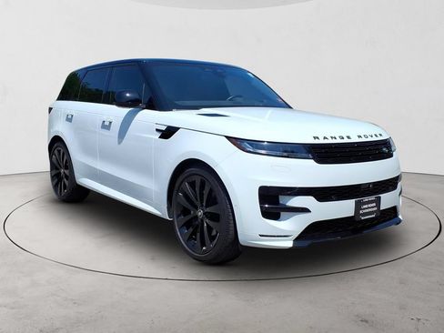 Used 2025 Land Rover Range Rover Sport Dynamic SE AWD/4WD image 3