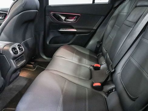 Used 2026 Mercedes-Benz GLC 300 image 21