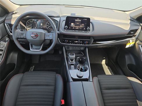 New 2026 Nissan Rogue SV AWD/4WD image 12