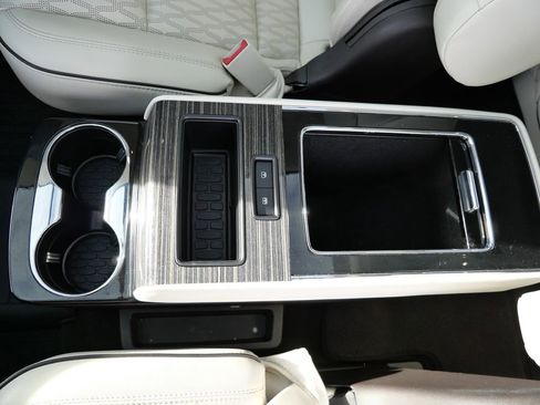 Used 2023 Lincoln Aviator Black Label w/ Dynamic Handling Package image 13