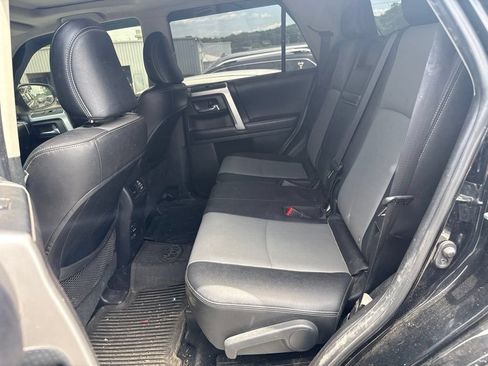 Used 2017 Toyota 4Runner SR5 Premium AWD/4WD image 6