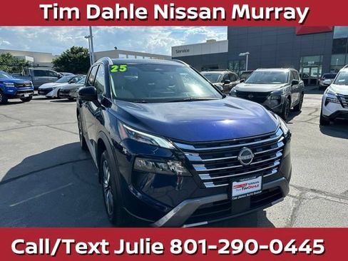 Used 2025 Nissan Rogue SL w/ SL Premium Package AWD/4WD image 3