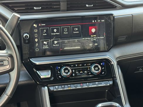 Used 2025 GMC Sierra 3500 Denali image 17