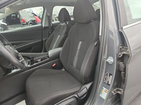 Used 2024 Hyundai Elantra SEL w/ Convenience Package image 19