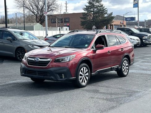 Used 2020 Subaru Outback Premium image 9