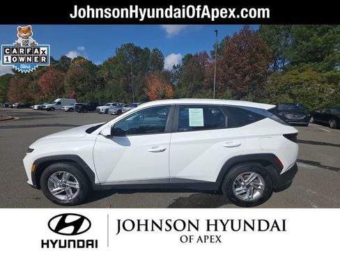 Certified 2025 Hyundai Tucson SE image 18